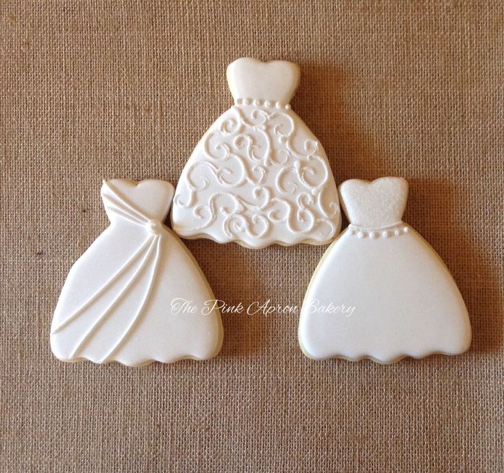 Delightful Elegant Wedding Dress Cookies: Thematic Treats for Celebrations.