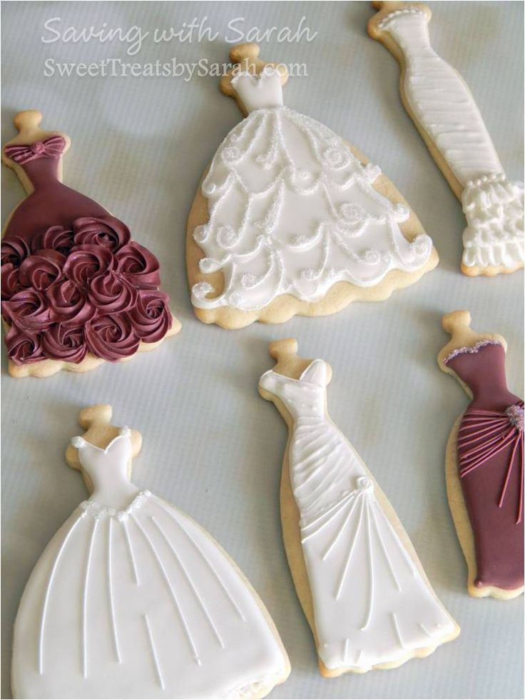 Elegant Dress-Inspired Cookie Designs: Stunning Treats for Celebrations.