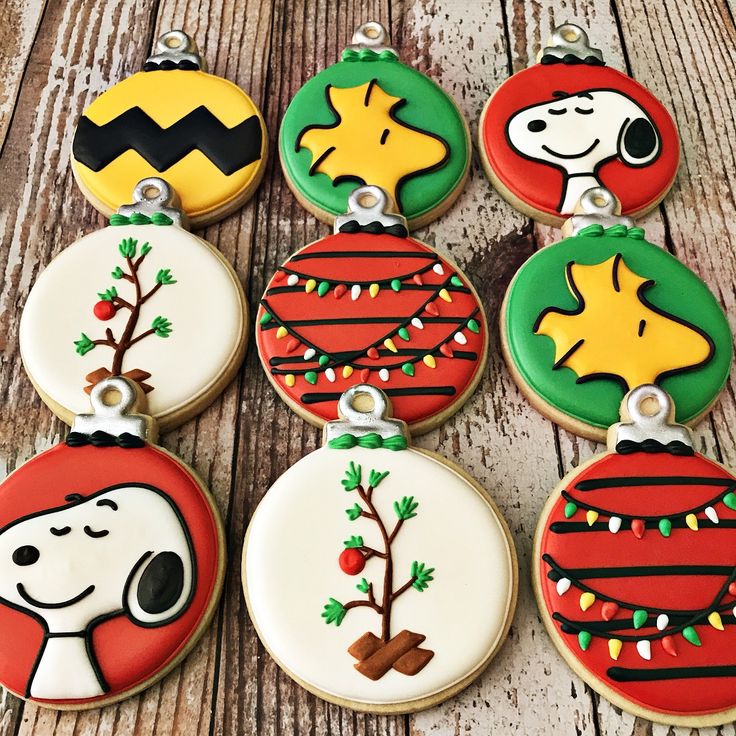 Whimsical Holiday Cookies Showcasing Beloved Animated Characters and Festive Designs.