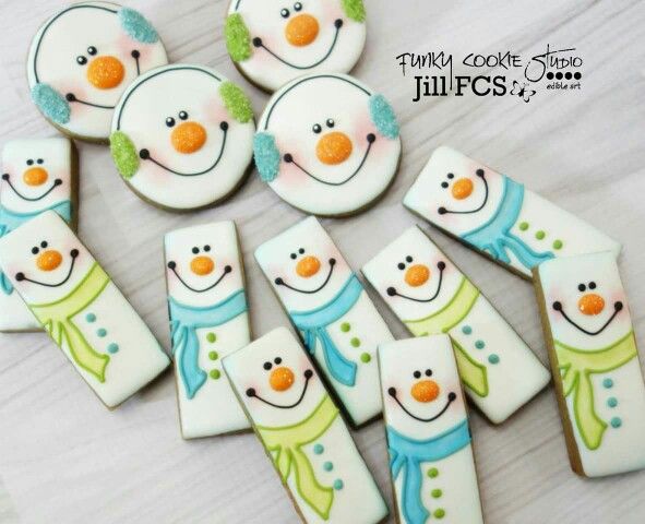 Cheerful Snowman-Themed Cookies for Winter Festivities.