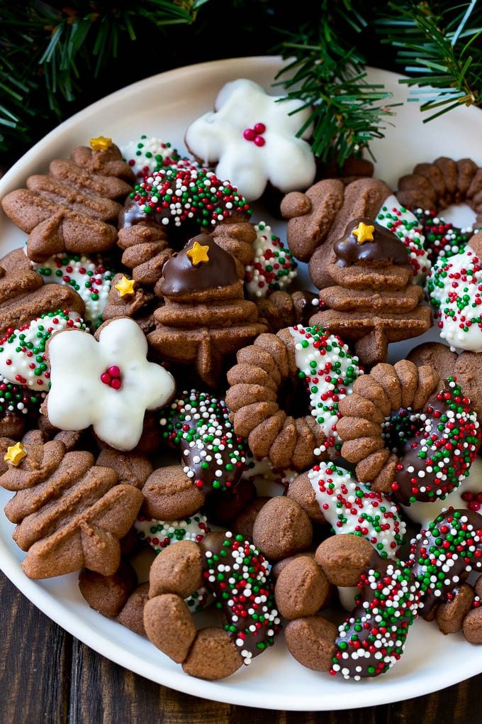 Festive Holiday Cookies: Intricate Designs and Flavorful Delights on Display.