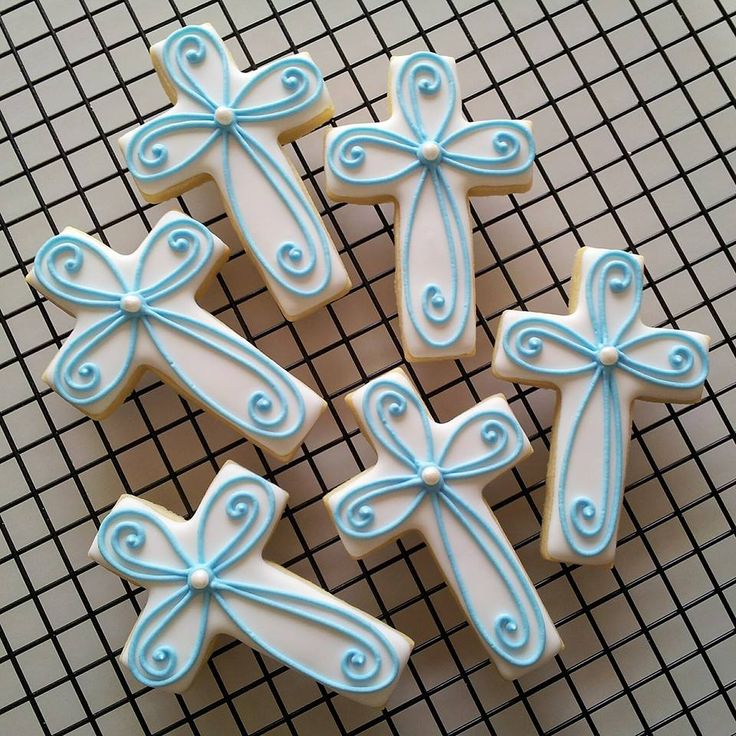 Intricately Designed Decorative Cookies with Soft Blue Icing and Elegant Details