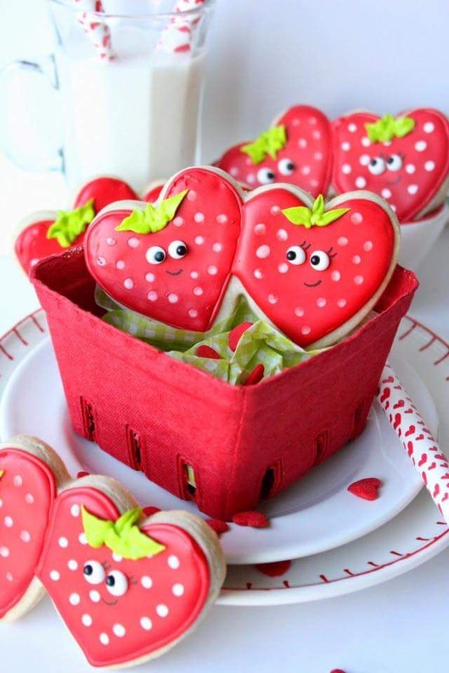 Charming Heart-Shaped Strawberry Cookies: A Whimsical Delight for Any Occasion