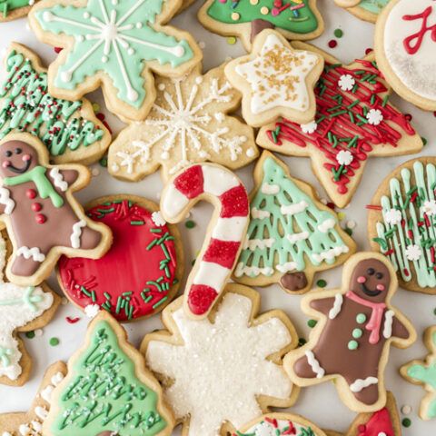 Intricately Decorated Holiday Cookies: A Colorful Festive Delight