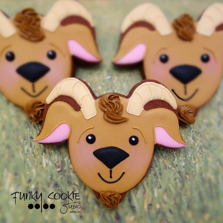 Charming Goat-Shaped Cookies: Intricately Designed for Joyful Celebrations.