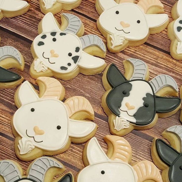 Playful Goat-Designed Cookies: Whimsical Delights for Festive Occasions