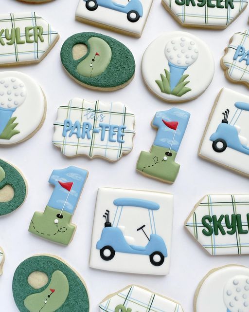 Festive Golf-Themed Cookies with Vibrant Designs and Fun Shapes for Celebrations.