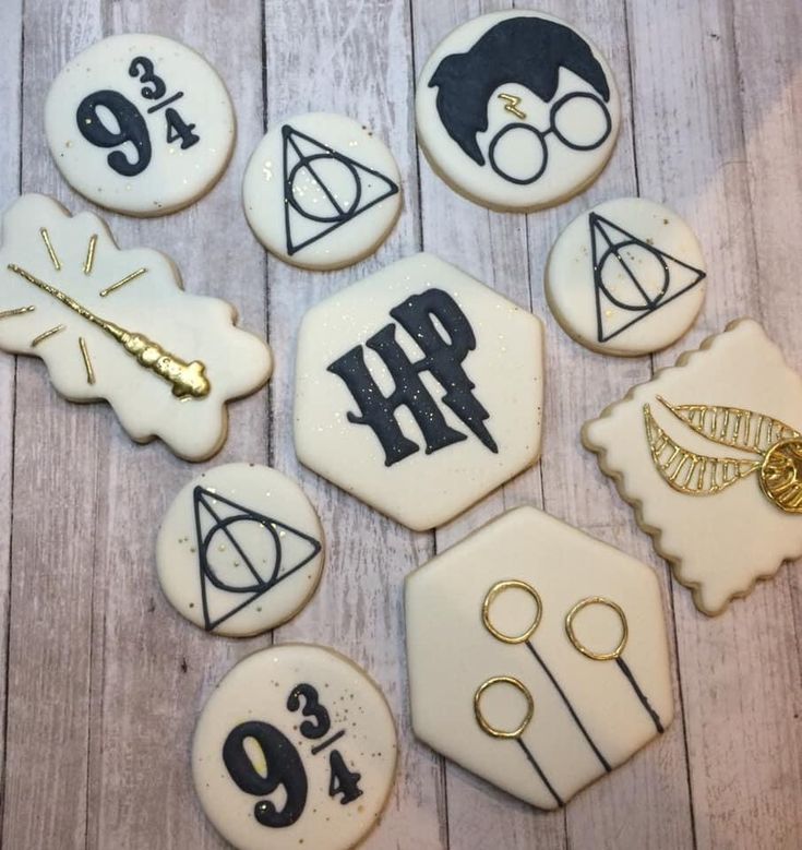 Enchanting Harry Potter-Themed Cookies Featuring Iconic Symbols and Characters