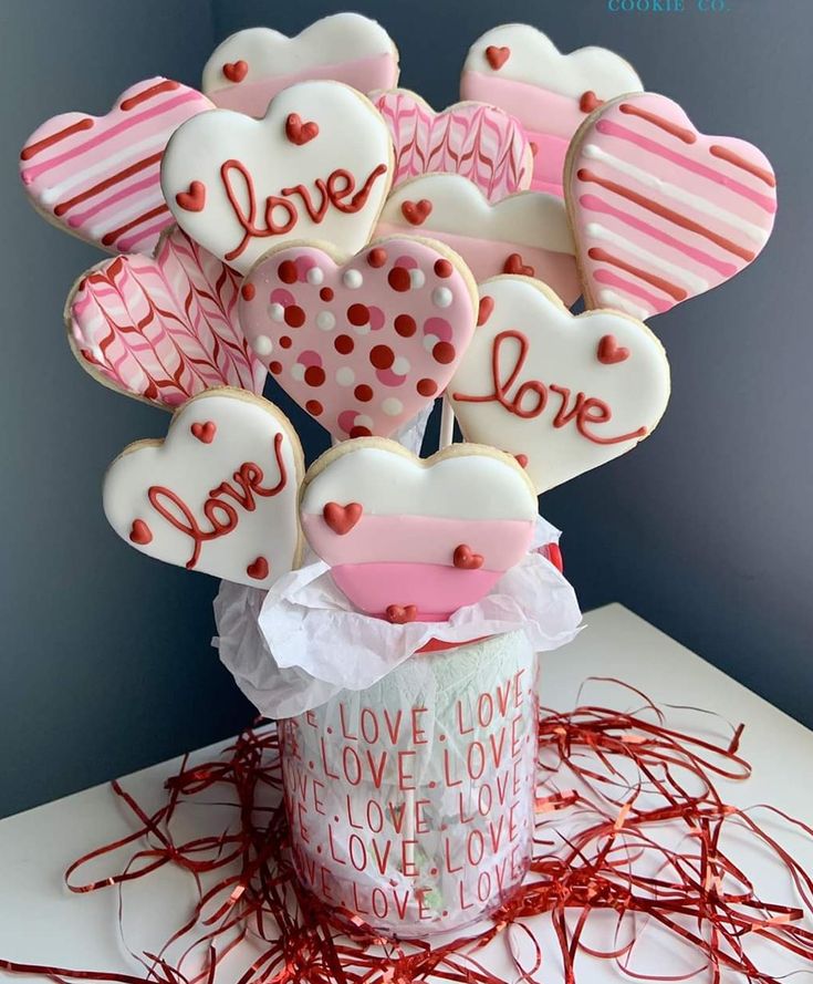 Playful Heart-Shaped Cookies: A Cheerful Centerpiece in Pink and Red.