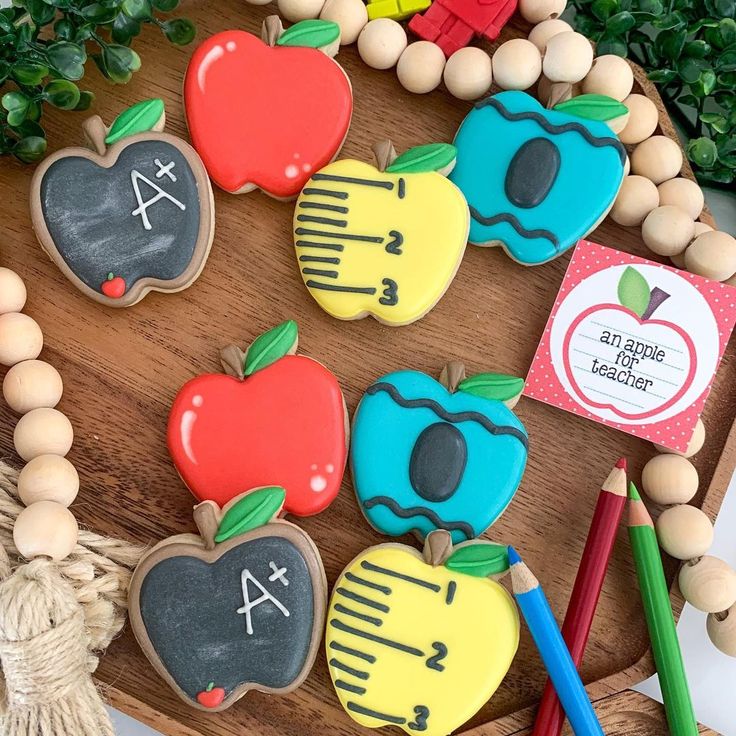 Vibrant Educational Cookie Designs: Perfect for Teacher Appreciation and Classroom Celebrations!