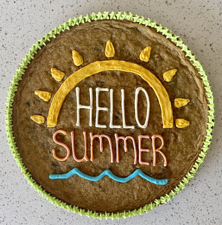 Vibrant Sun-Themed Cookie Design for Joyful Summer Celebrations