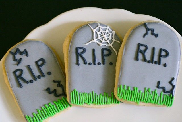 Whimsical Spooky Cookies: Gravestone Designs for Halloween Festivities.