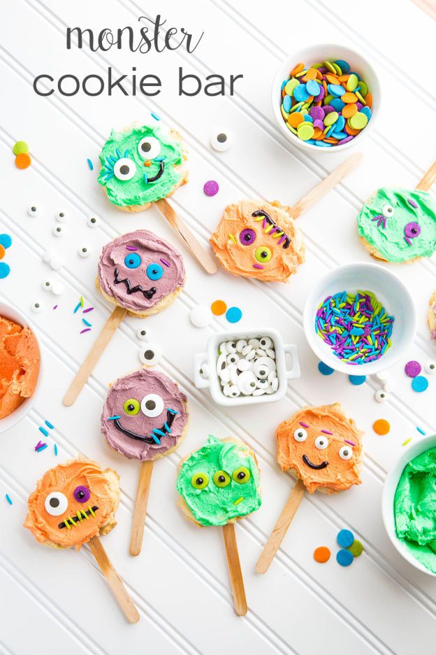 Colorful Monster-Themed Cookies: Festive Treats for Fun Gatherings.