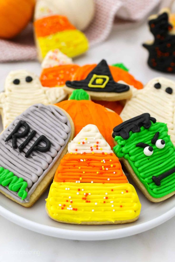 Festive Halloween Cookies: Whimsical Designs and Vibrant Icing Perfect for Celebrations.