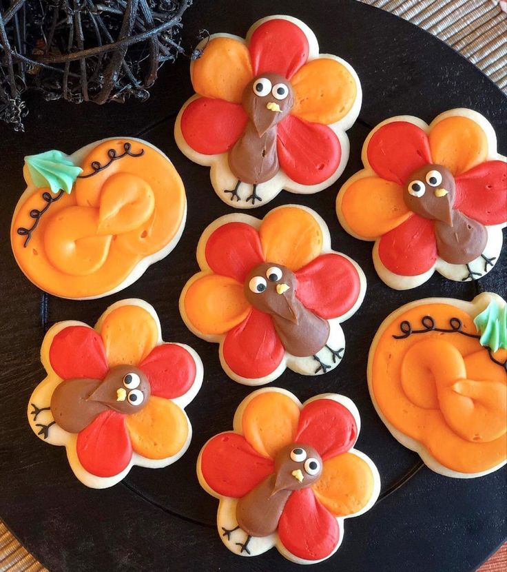 Festive Autumn Display with Colorful Turkey and Pumpkin Cookies