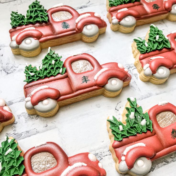 Festive Vintage Red Truck Cookie Designs for a Charming Holiday Spirit.