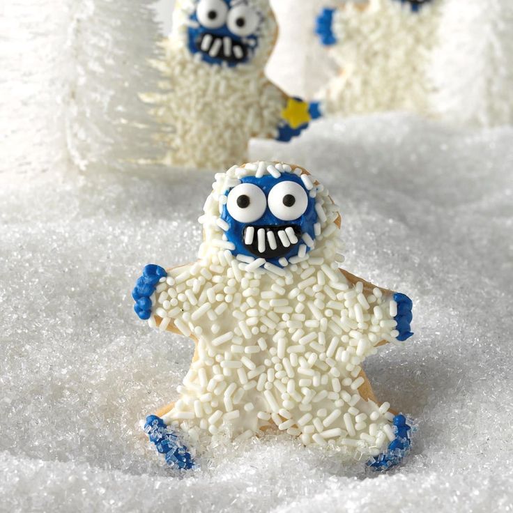 Festive Yeti-Shaped Cookies: A Whimsical Winter Treat