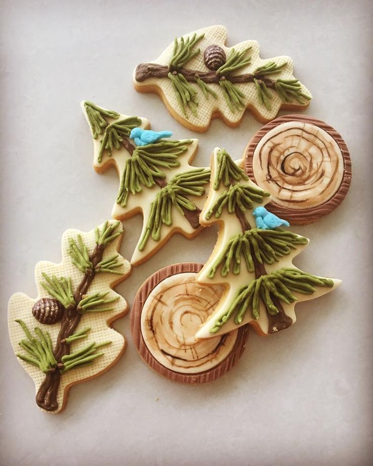 Intricate Forest-Themed Cookie Designs for Woodland Events.