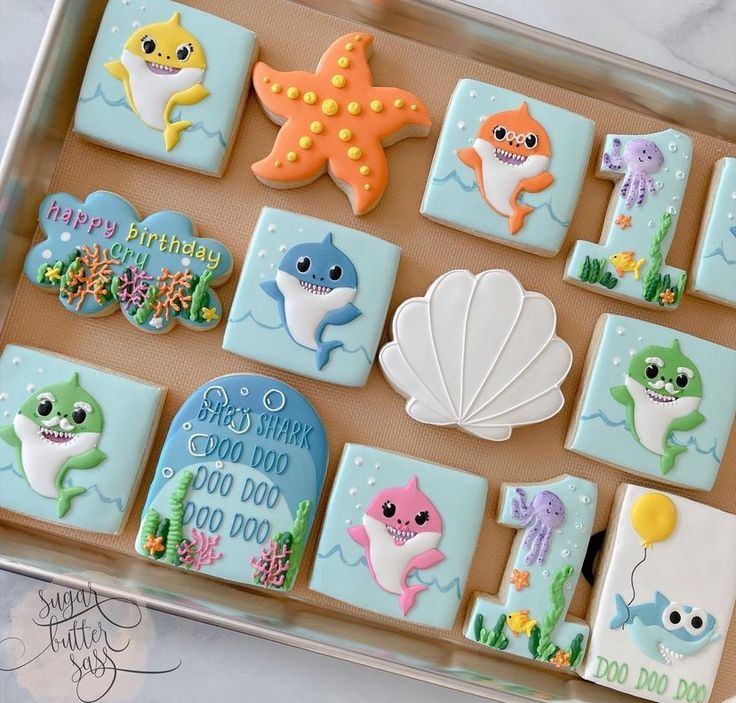 Playful Marine-Themed Cookies: Vibrant Designs for Celebrations