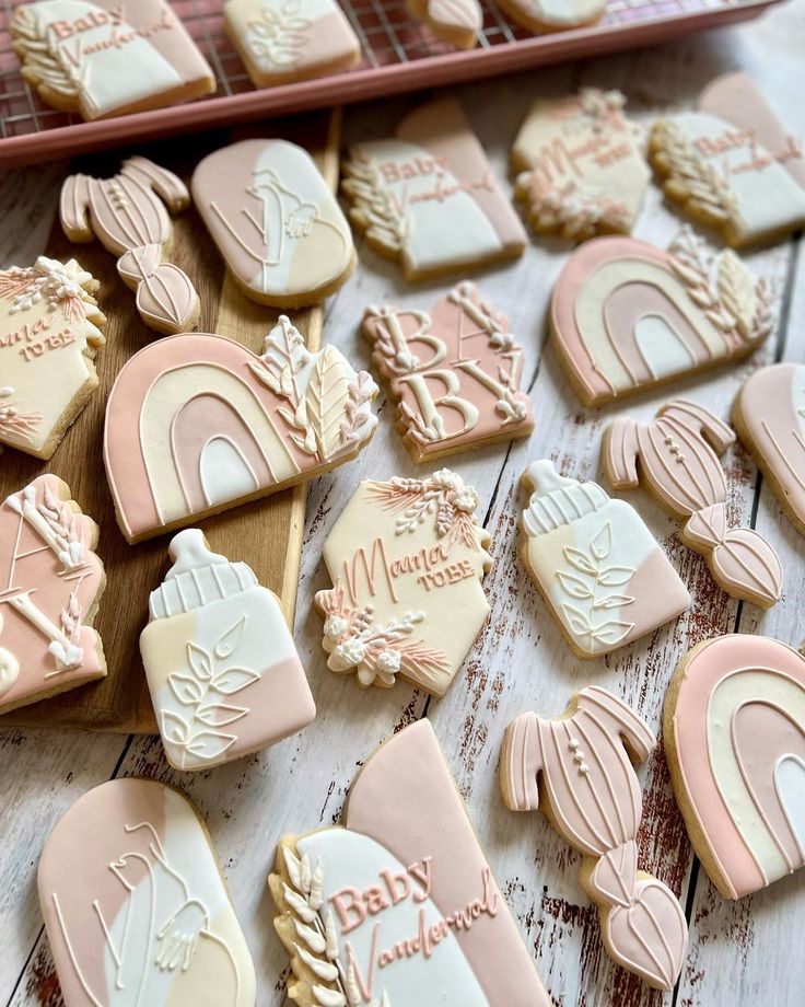 Whimsical Pastel Decorative Cookies: Perfect for Baby Showers and Celebrations.