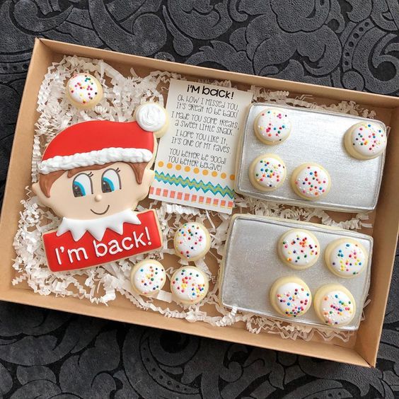 Whimsical Holiday Elf Cookie Box: A Festive Treat for Sharing Joy.