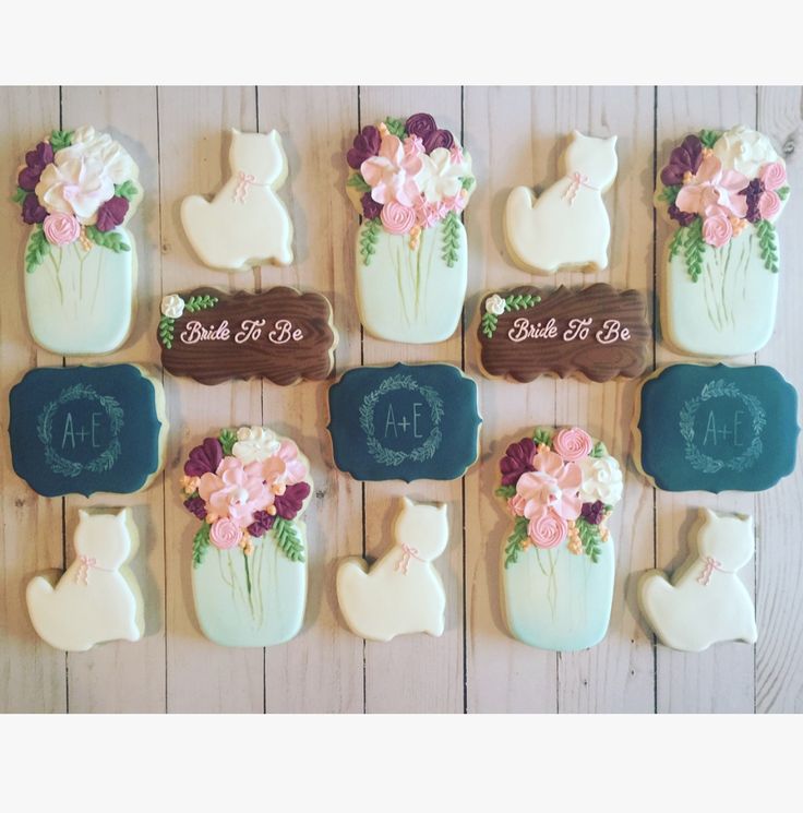 Whimsical Floral Cat Cookies: A Charming Centerpiece for Celebrations