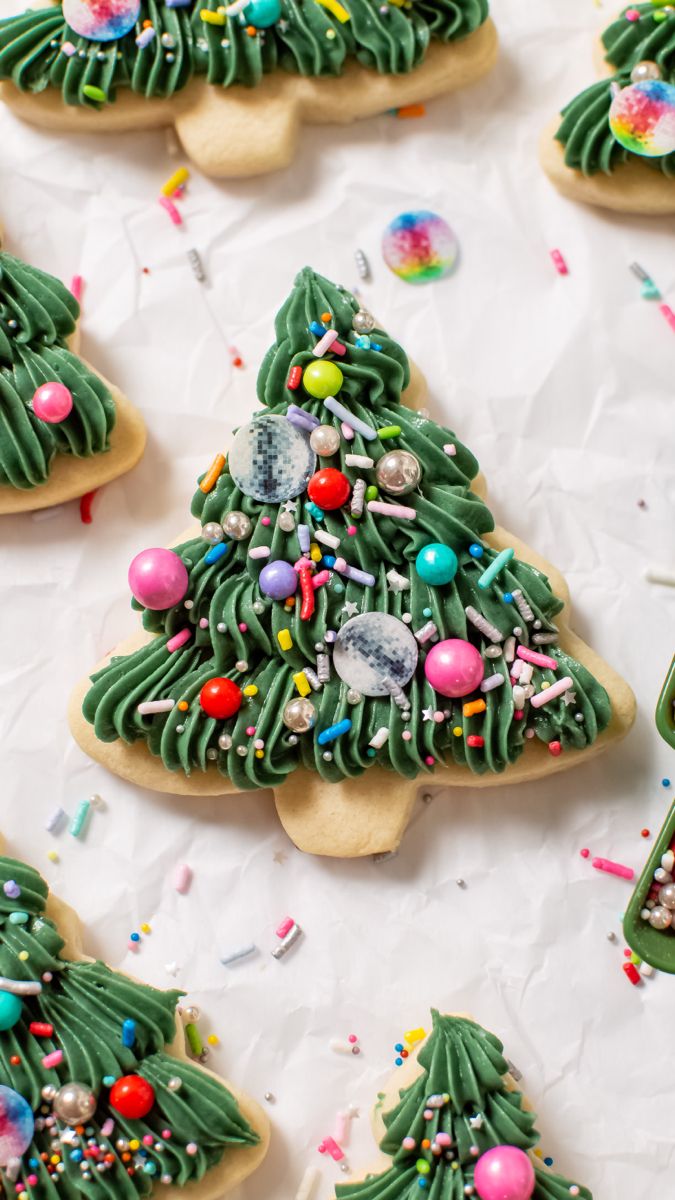 Whimsical Christmas Tree Cookies: A Visual Delight for Festive Celebrations.