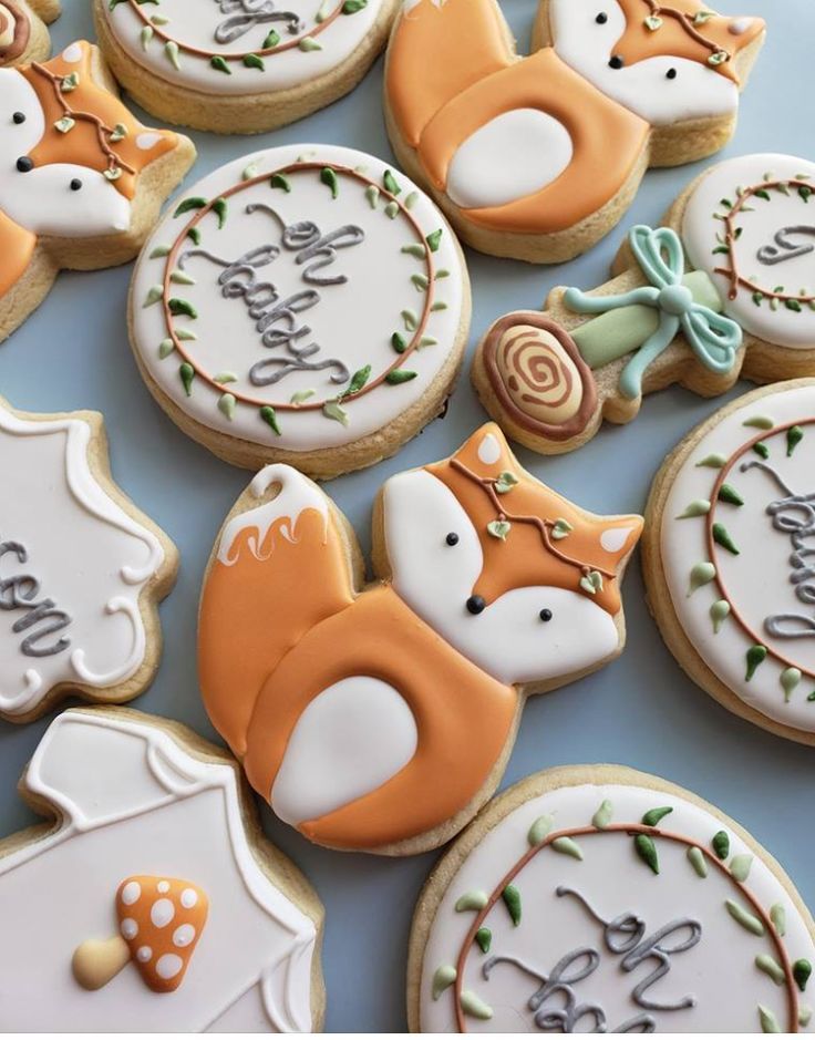 Charming Fox Motif: Adorable, Intricately Decorated Cookies for Themed Celebrations.