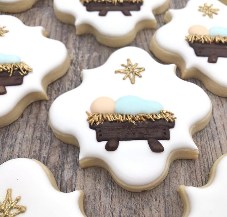 Whimsical Nativity Scene Cookies: Elegant Holiday Treats with Pastel Colors and Intricate Detailing.