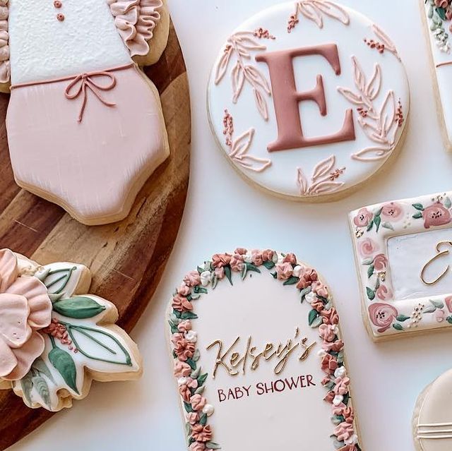 Charming Floral-Designed Cookies for a Pastel-Themed Baby Shower.