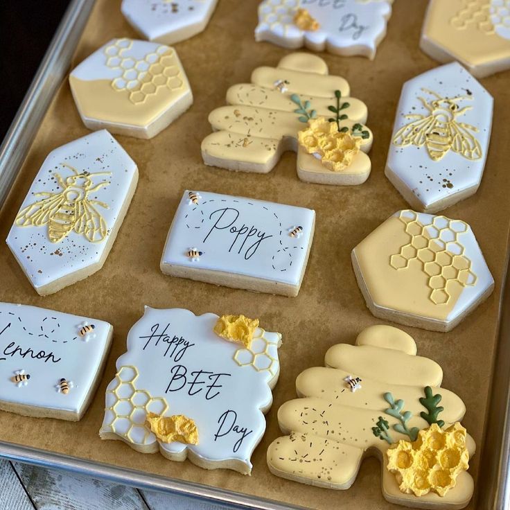 Charming Honey-Themed Cookies with Intricate Designs for Sweet Celebrations