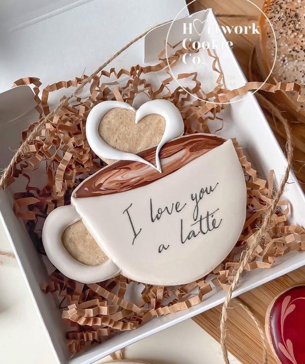 Charming Latte-Inspired Decorative Cookie Set with Heart-Shaped Accompaniments.