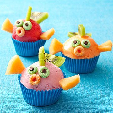 Playful Fruit-Decorated Seafood-Themed Cupcakes for Whimsical Parties.