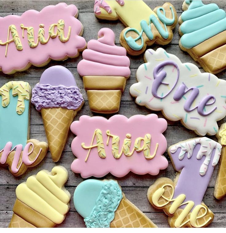 Playful Pastel Ice Cream-Inspired Cookies: Whimsical Treats for Celebrations.