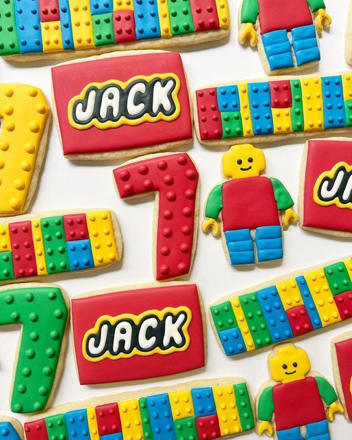 Vibrant Building Block Cookies: Perfect for Fun Celebrations and Themed Parties.