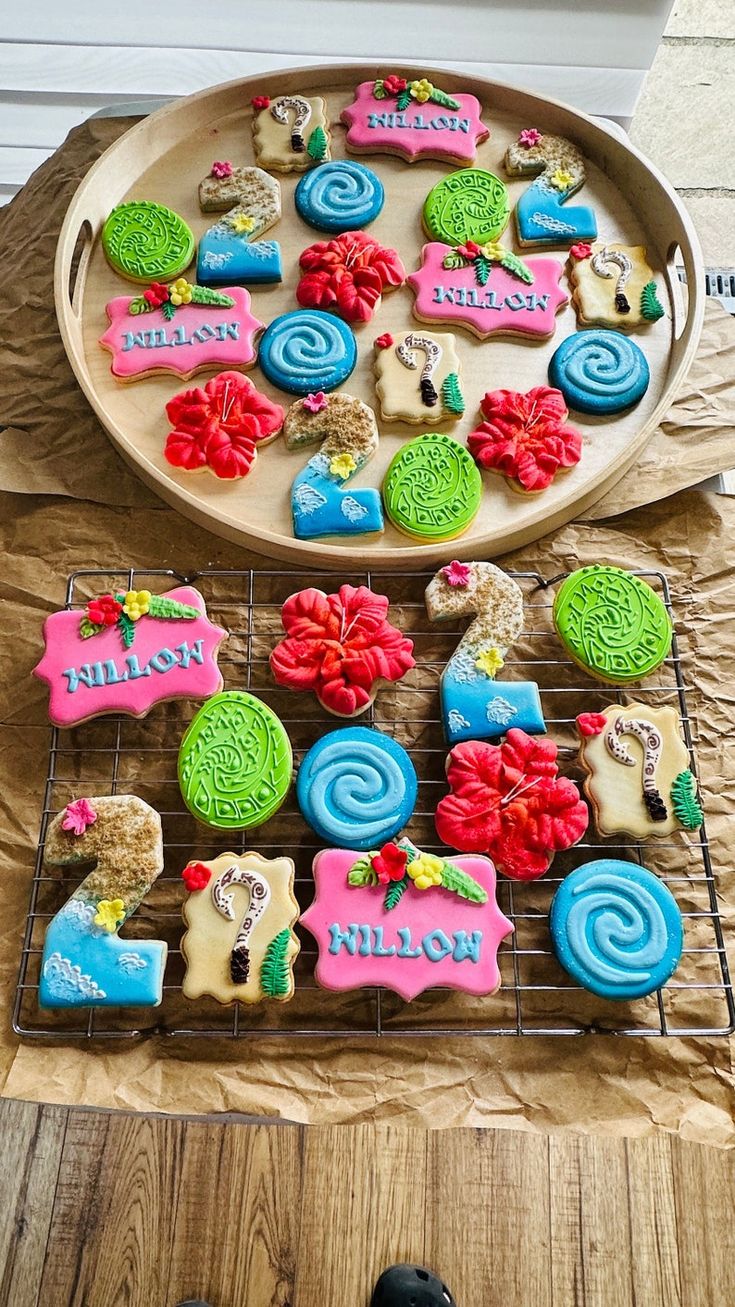 Vibrant Pastel Cookie Designs Adorned with Floral Motifs and Intricate Icing for Festive Celebrations.