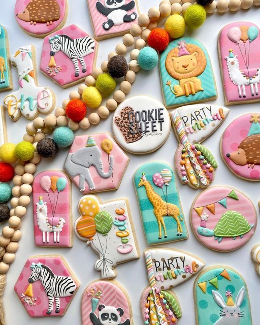 Vibrant Animal-Themed Cookies: Playful Designs for Celebrations