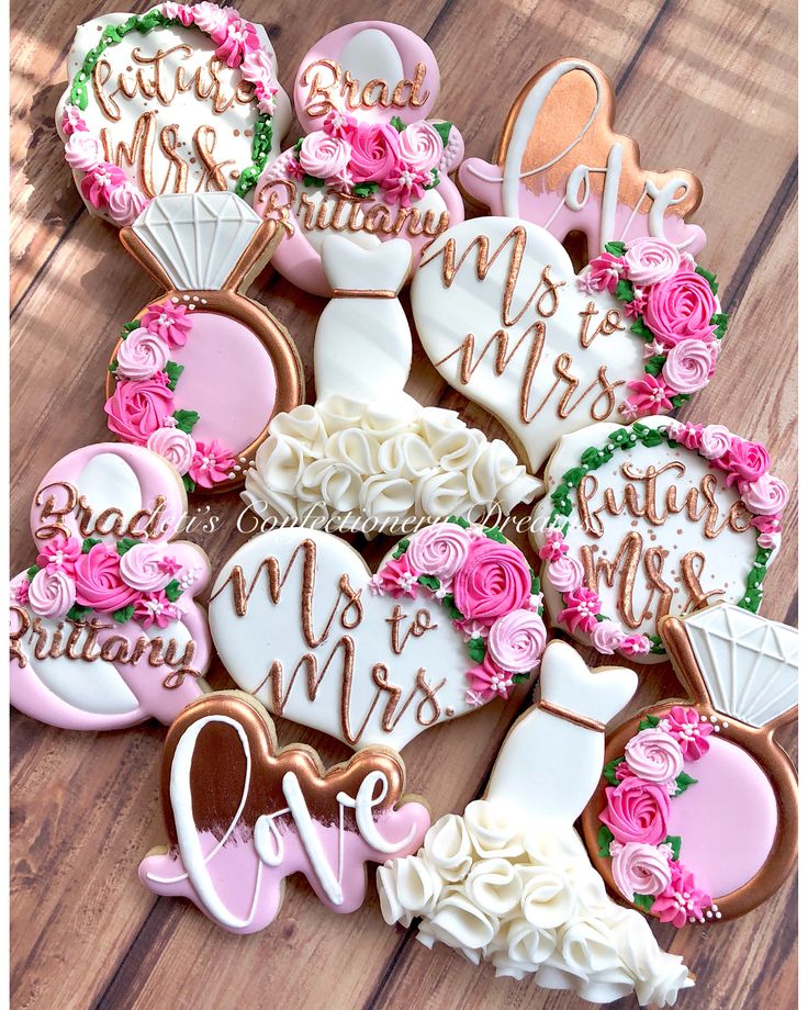 Charming Wedding-Themed Decorative Cookies with Bridal Motifs: A Romantic Touch for Celebrations