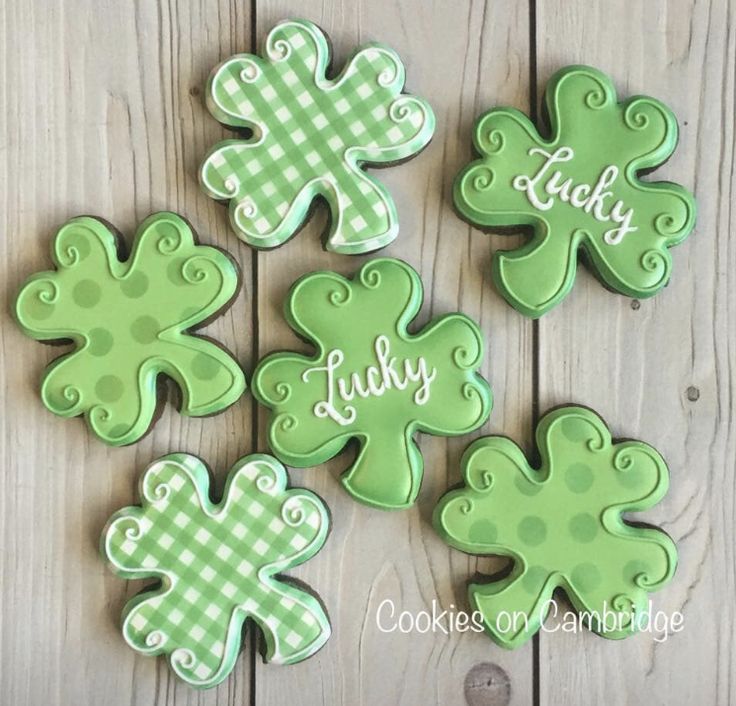 Festive Shamrock-shaped Cookies: Vibrant, Textured Designs for Celebrations